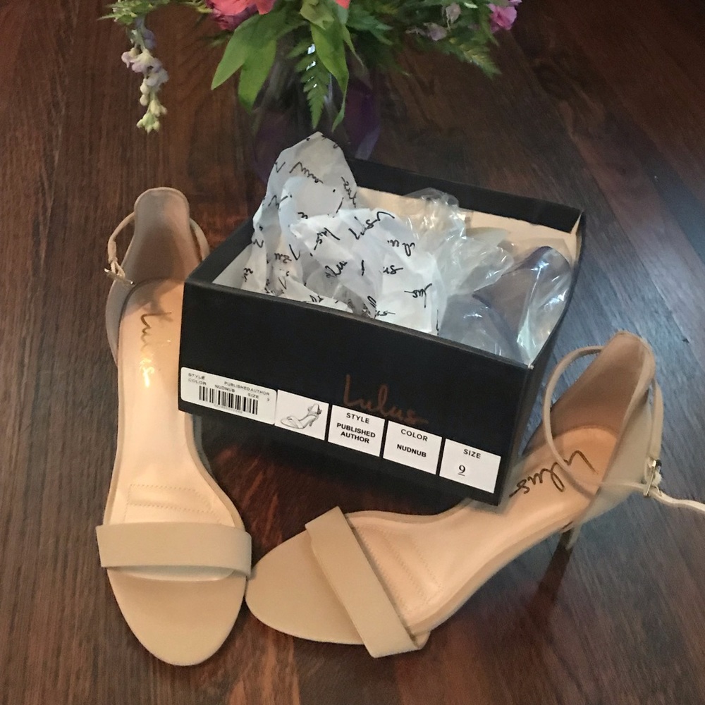 New Lulu’s Brand Dress Sandals